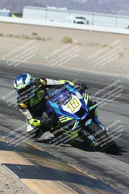 media/Oct-30-2025-Racers Edge (Thu) [[dabbdaf680]]/2-A Group/Session 3 (Turn 15 Inside)/